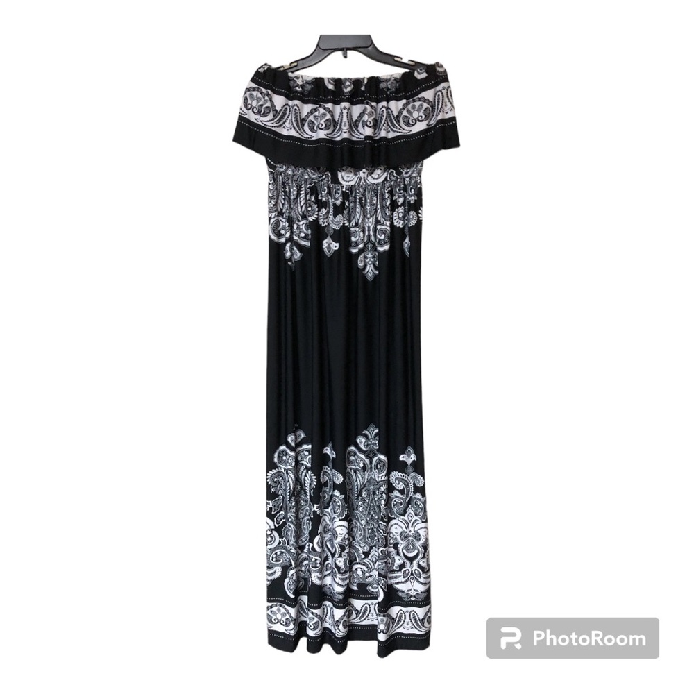 NWT Bongo Long Strapless Dress in a Juniors size M/M.